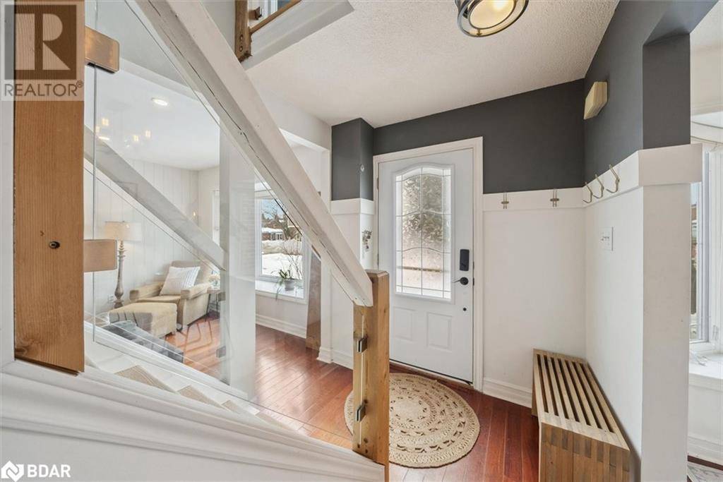 Barrie, ON L4N5E3,33 PEPLER Place