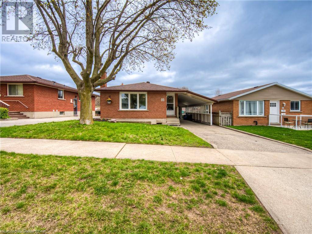 Cambridge, ON N1R4Z7,89 LOWREY Avenue S