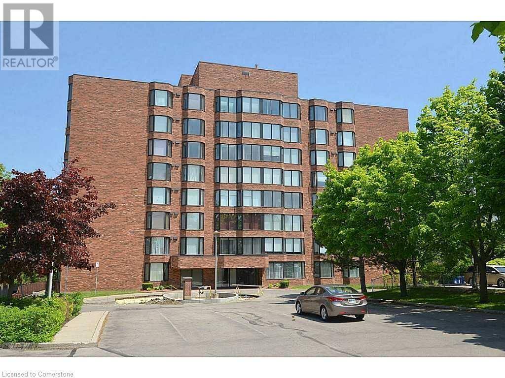 Hamilton, ON L9C7M7,200 LIMERIDGE RD West #306
