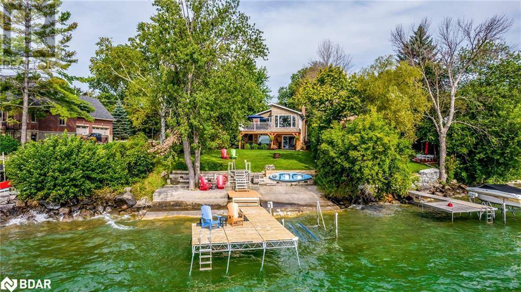 Oro-medonte, ON L0L1T0,1069 LAKESHORE RD Road E
