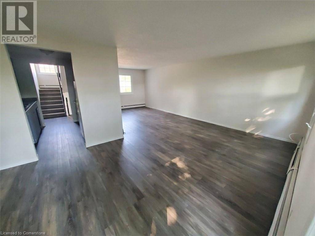 Waterloo, ON N2L3V5,649 ALBERT ST #2