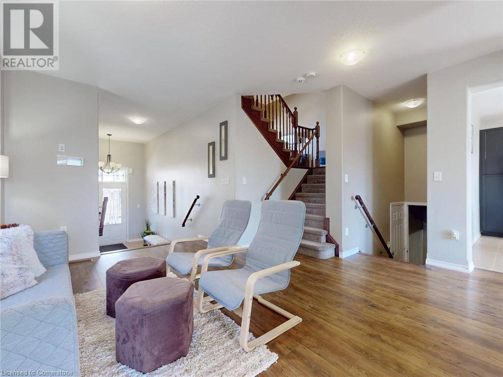 Brantford, ON N3T0E5,20 LAMBERT Crescent