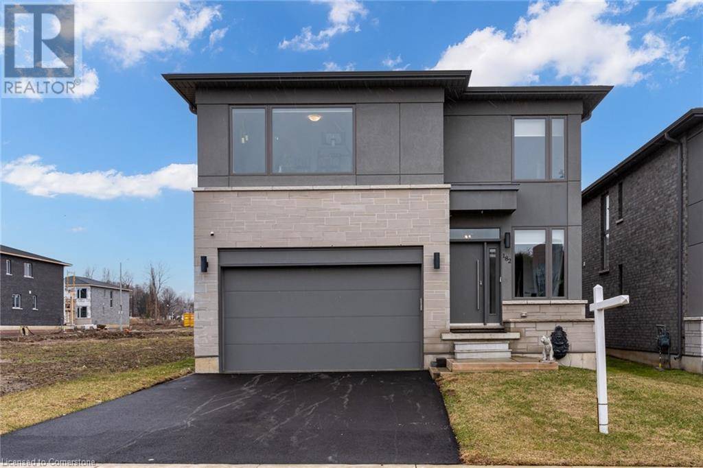 Ancaster, ON L9K0K3,182 KLEIN Circle