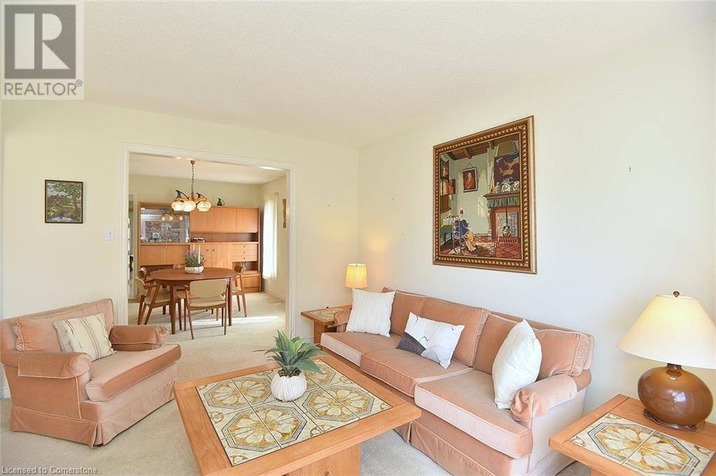 Hamilton, ON L9K1K4,55 STEEPLECHASE Drive