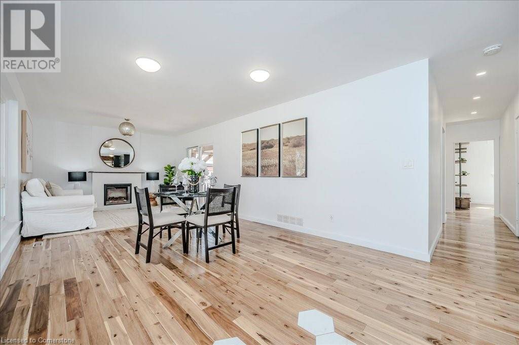 Mississauga, ON L5J2A8,2238 TRUSCOTT Drive
