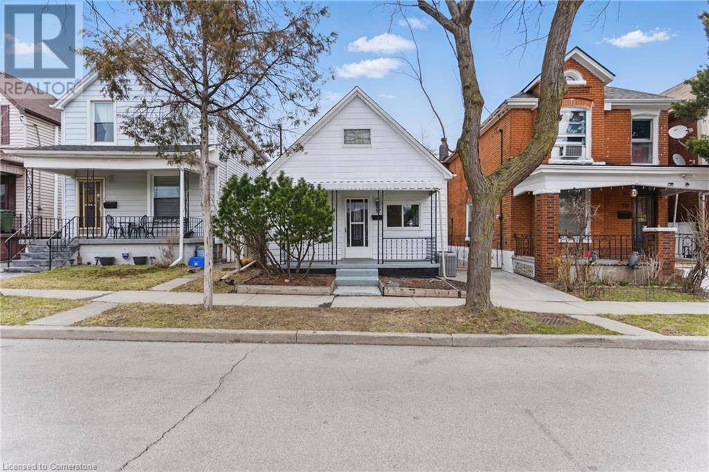 Hamilton, ON L8L2S5,57 BEECHWOOD Avenue