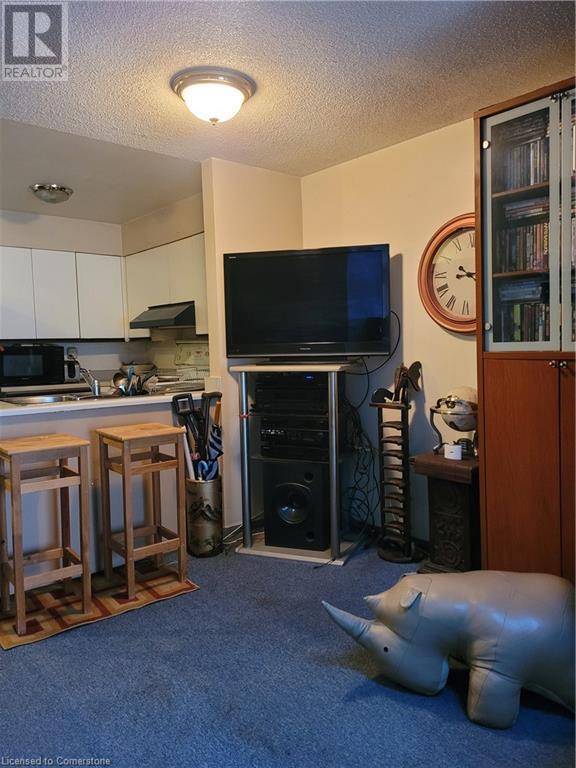 Kitchener, ON N2E3H9,41 VALLEYVIEW RD #26