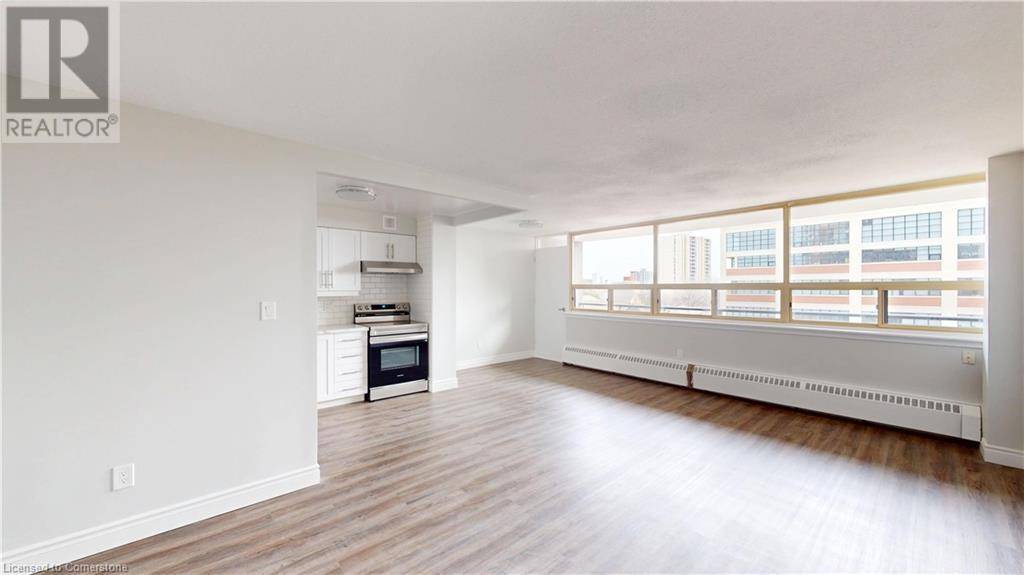 Kitchener, ON N2G1W5,221 QUEEN ST South #1504