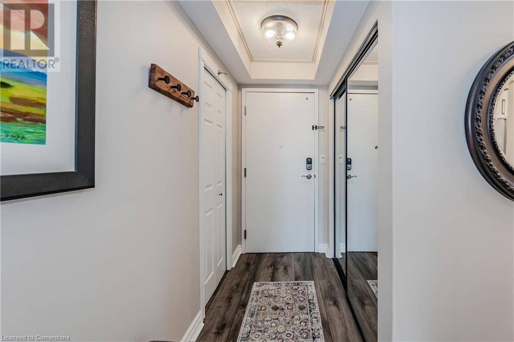 Cambridge, ON N3H5L2,237 KING ST West #608
