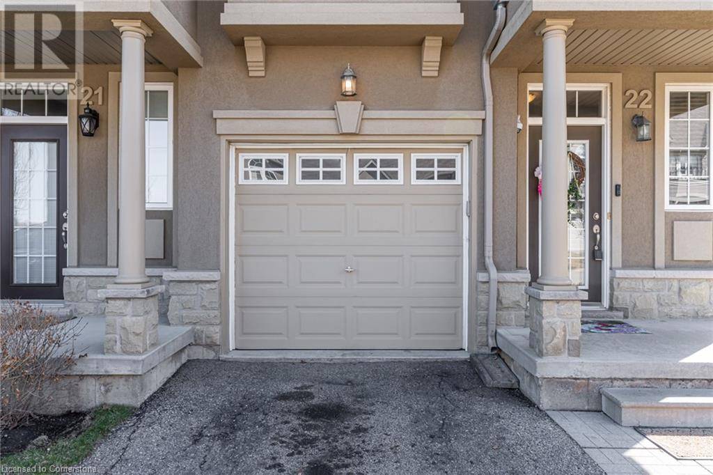 Hamilton, ON L9K0H9,370 STONEHENGE DRIVE DR #22