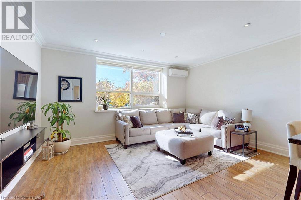 Dundas, ON L9H1W9,397 KING ST West #108