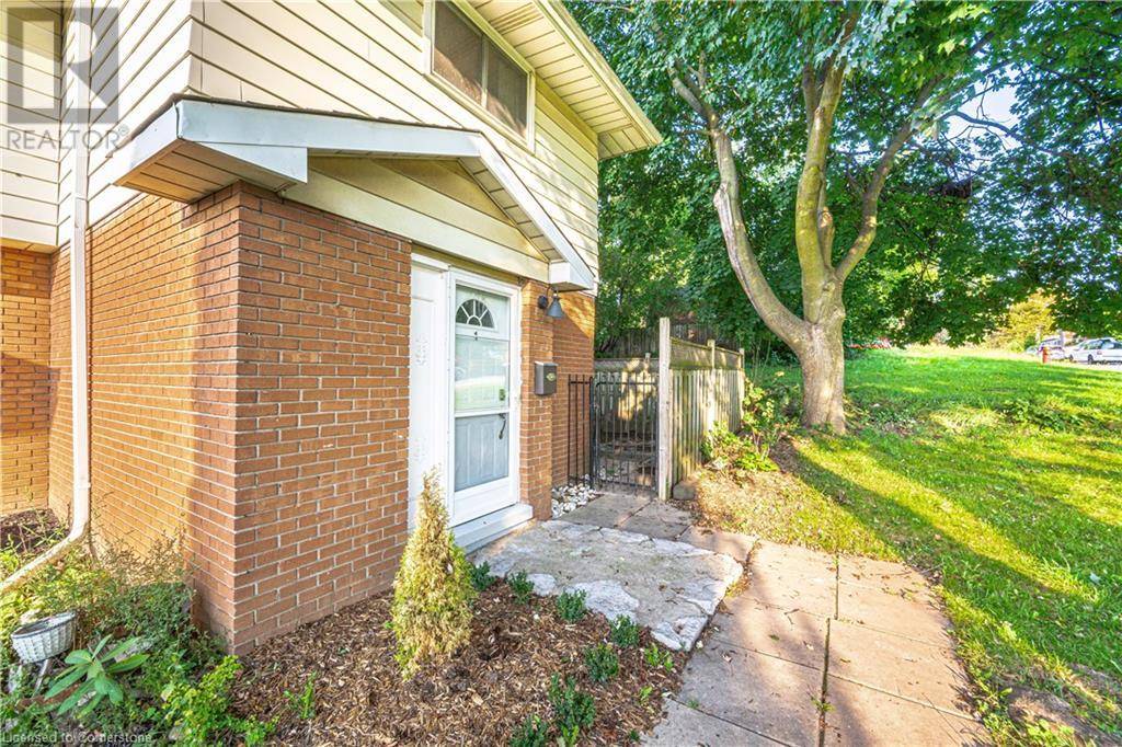 Burlington, ON L7P2M2,1116 HOMEWOOD DR #1