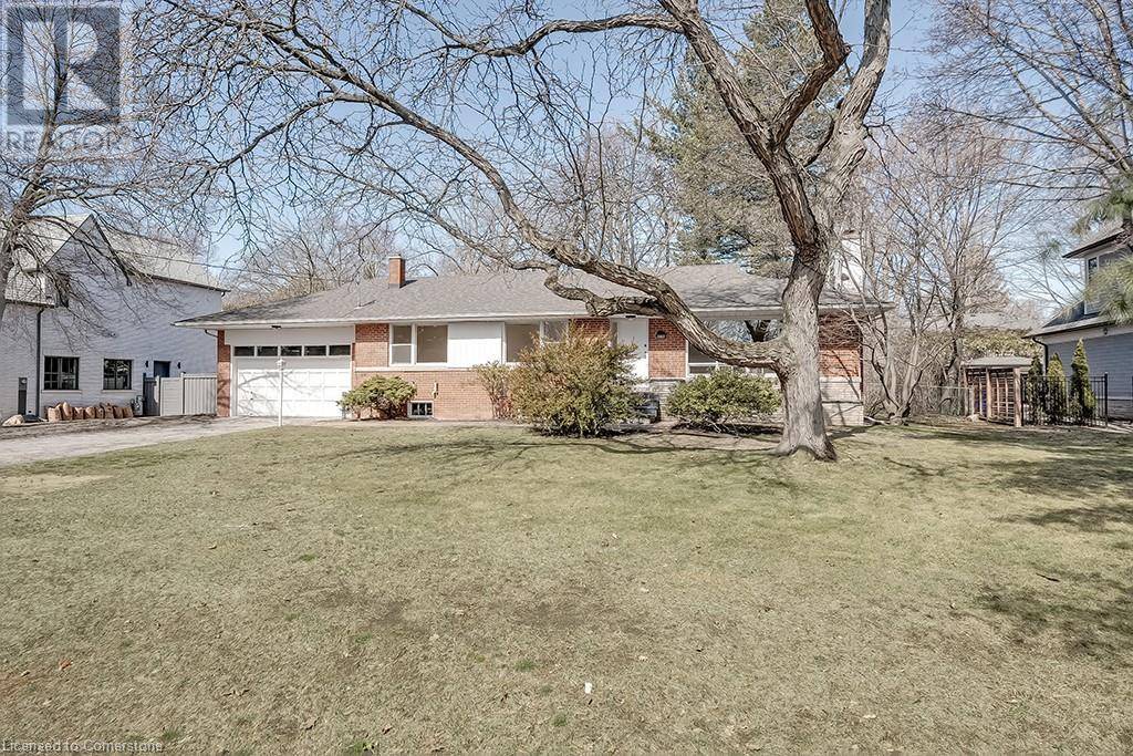 Oakville, ON L6J2G5,2063 GLENFOREST Crescent