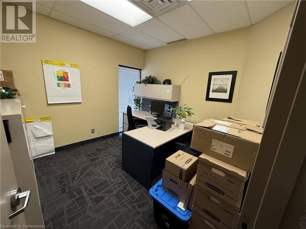 Cambridge, ON N1R7J3,1720 BISHOP ST North #1