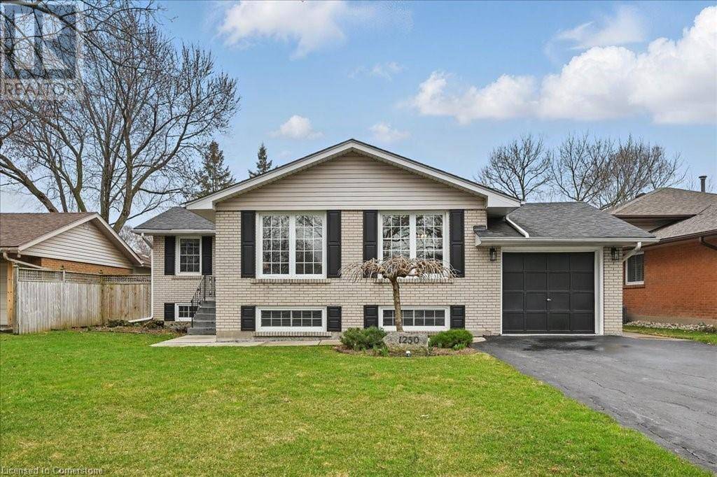 Burlington, ON L7P2N5,1250 TAVISTOCK Drive
