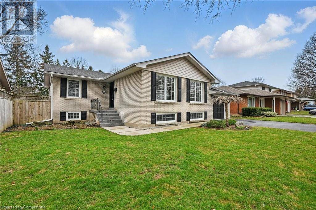 Burlington, ON L7P2N5,1250 TAVISTOCK Drive