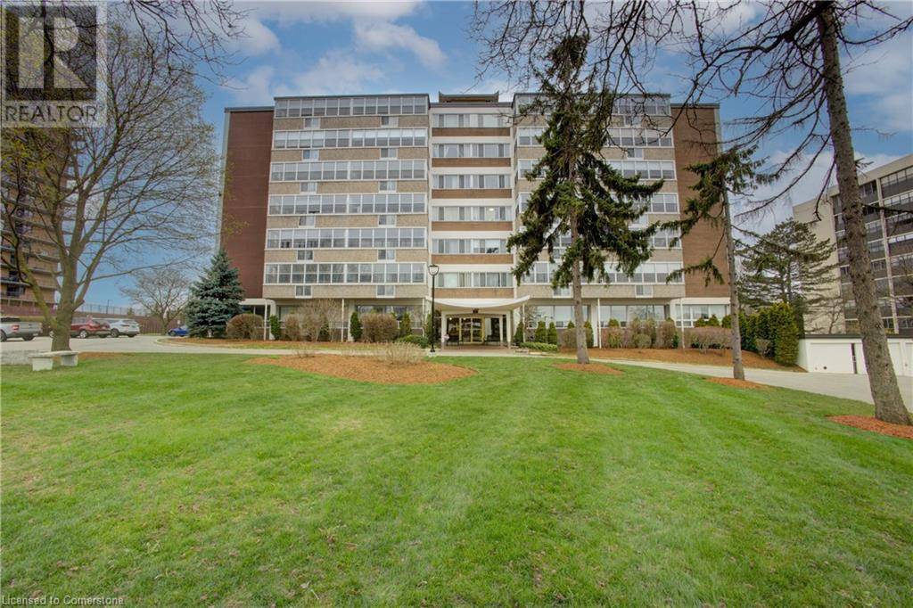 Waterloo, ON N2L2R3,45 WESTMOUNT RD North #101&103