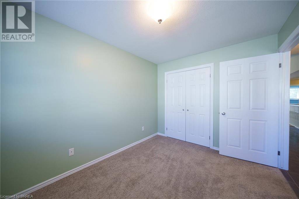 Brantford, ON N3T6R8,35 STRATFORD TER #35
