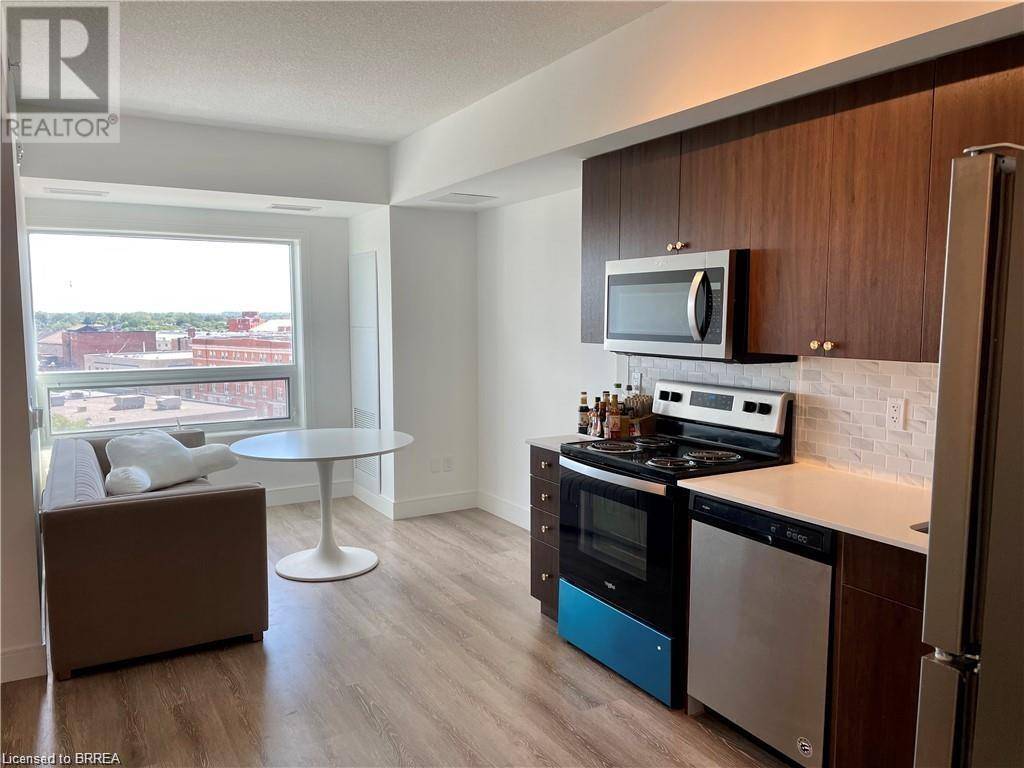 Brantford, ON N3T2L3,1 WELLINGTON ST #817