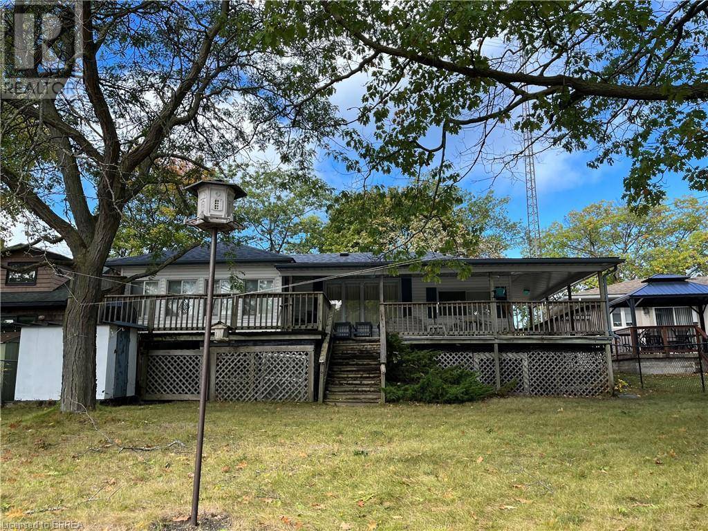 Wasaga Beach, ON L9Z2H5,867 MOSLEY Street