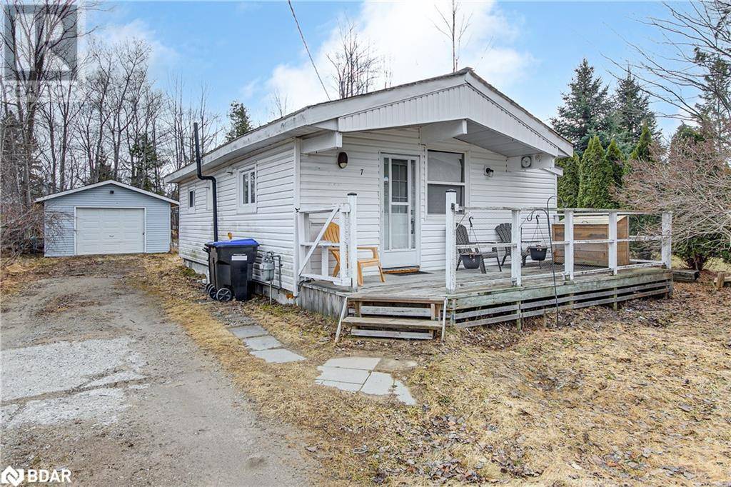 Wasaga Beach, ON L9Z1V9,7 60TH Street S