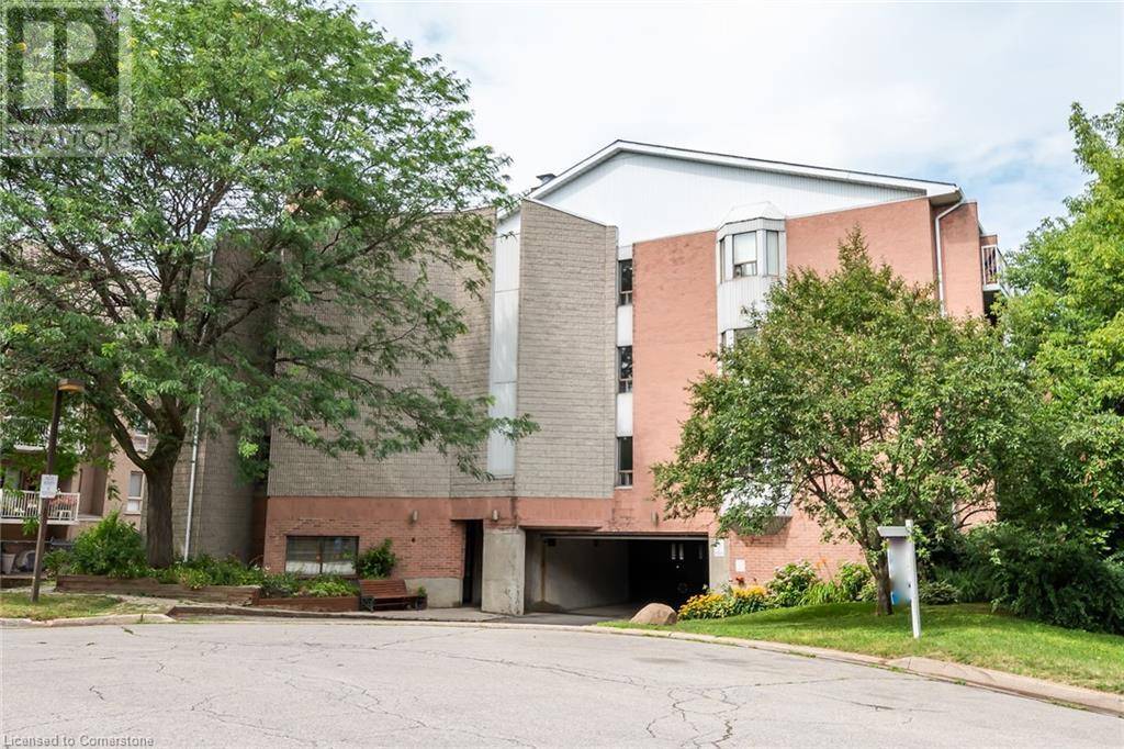 Grimsby, ON L3M5A4,6 NIAGARA ST #105