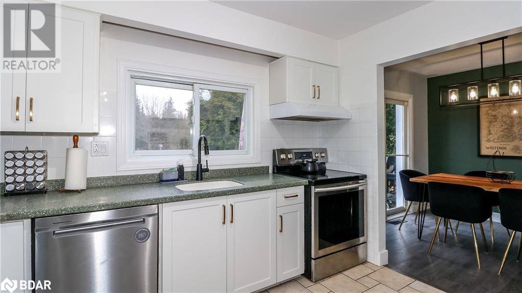 Springwater, ON L9X1M5,1587 GILL Road