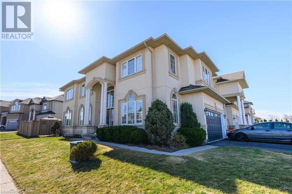 Ancaster, ON L9K0G1,111 IRWIN AVE #B