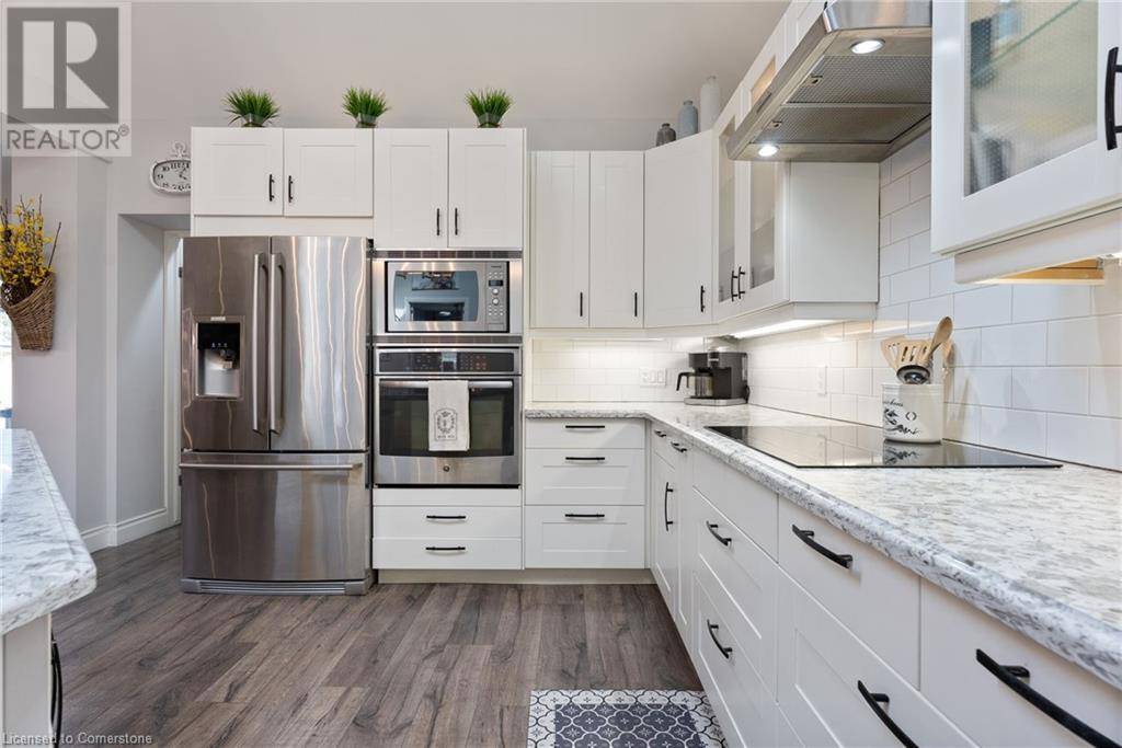 Hamilton, ON L8P2M1,7 HOMEWOOD Avenue
