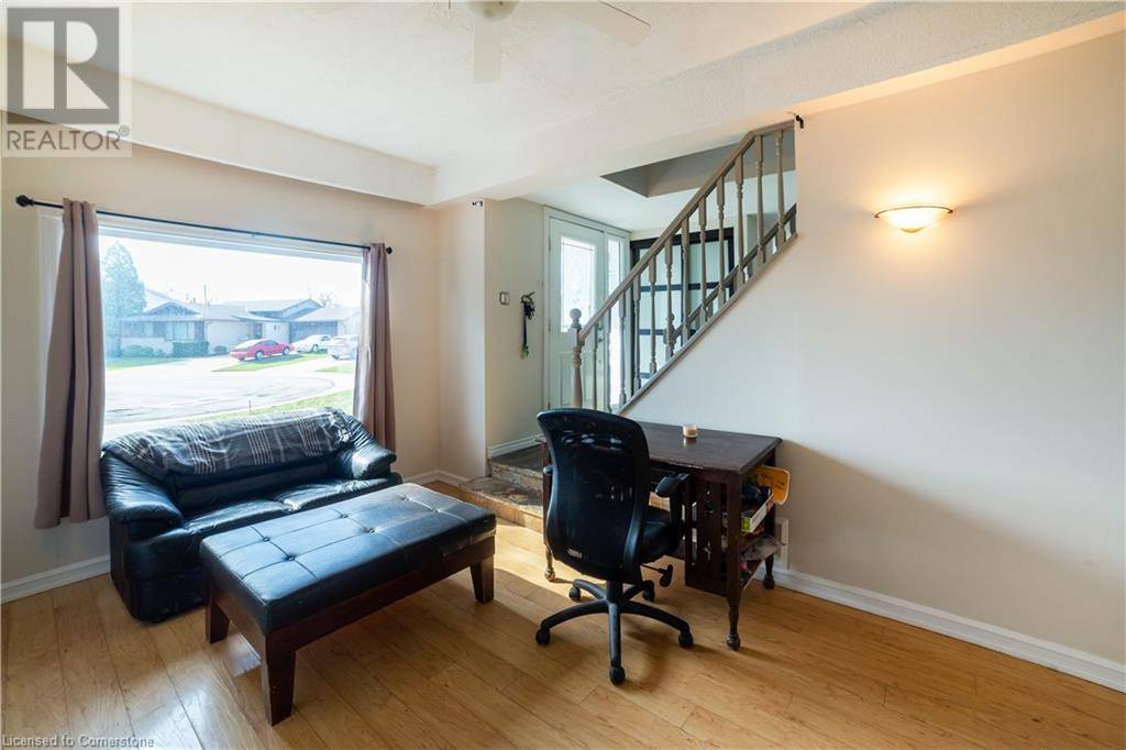 Hamilton, ON L9C2R8,10 ESQUIRE Place