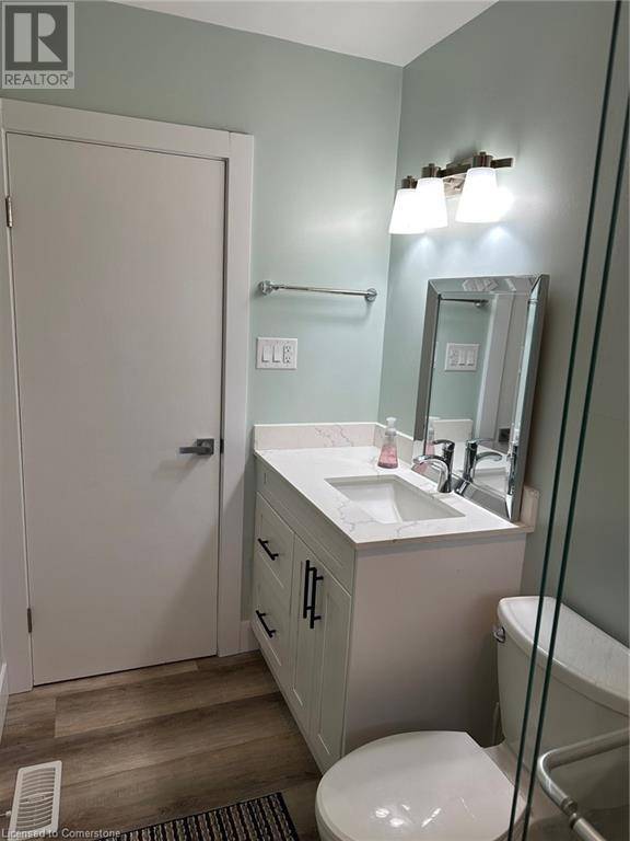 Kitchener, ON N2M3C9,27 WINSLOW Drive