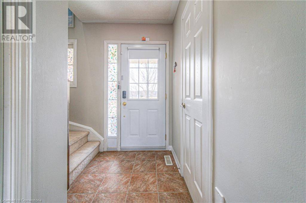 Cambridge, ON N3C0C8,7 ABBOTT Crescent