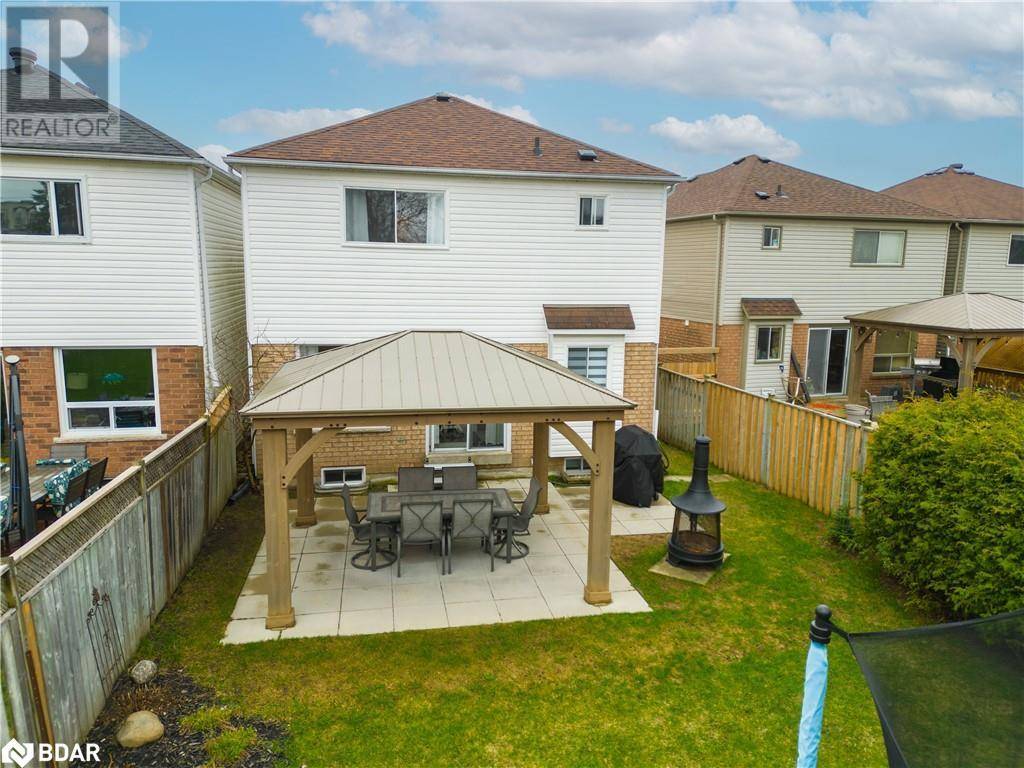Barrie, ON L4N8M6,30 AIKENS Crescent