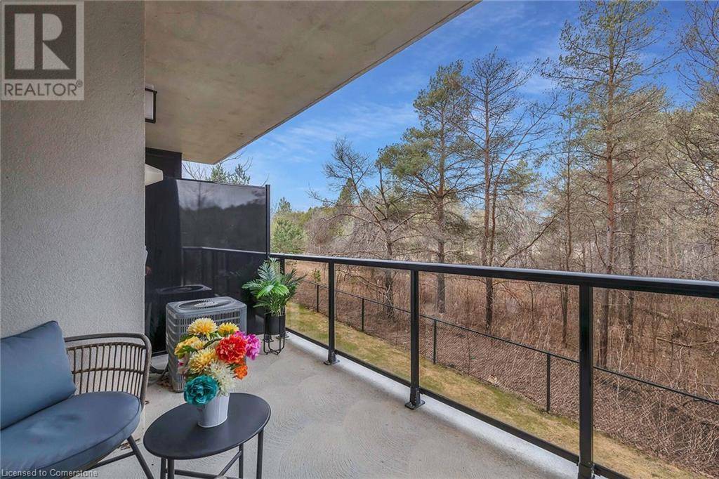 Guelph, ON N1L0M8,1284 GORDON ST #106
