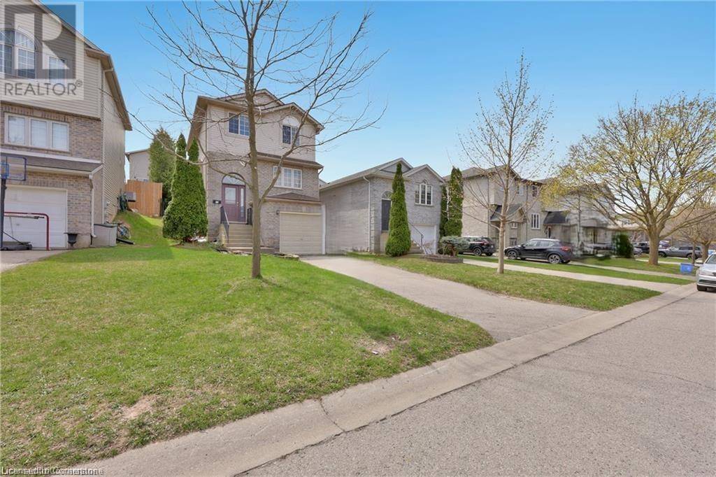 London, ON N5Z5B5,34 PHAIR Crescent