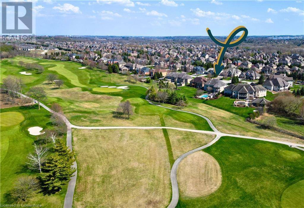 Kitchener, ON N2P2L3,924 DEER RIDGE Court