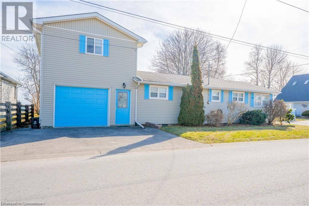 Port Dover, ON N0A1N0,2035 ERIE Street