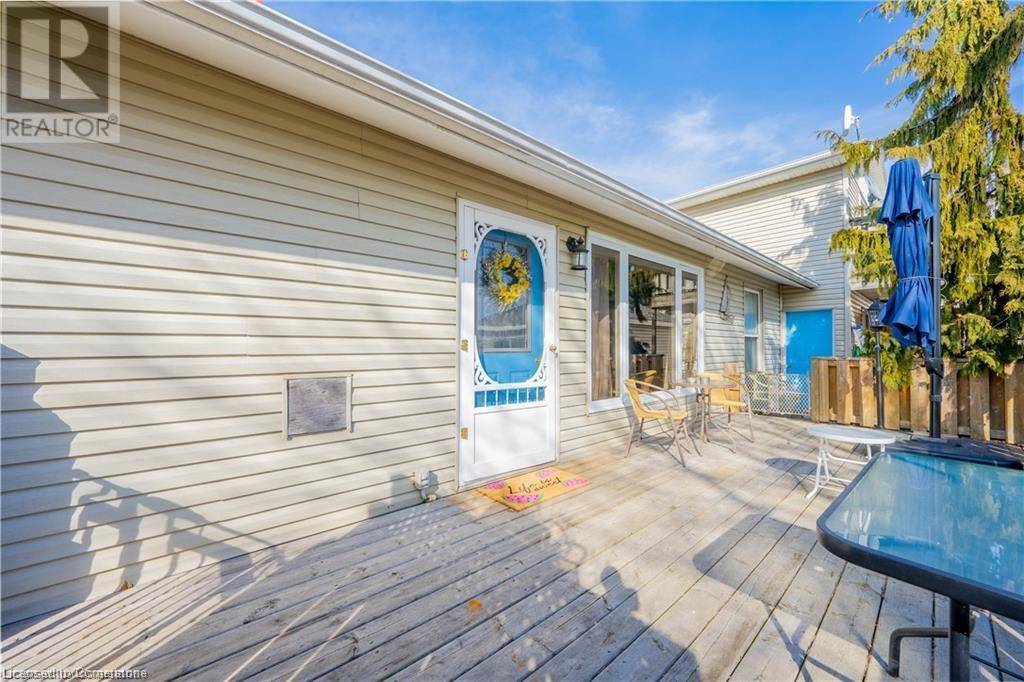 Port Dover, ON N0A1N0,2035 ERIE Street