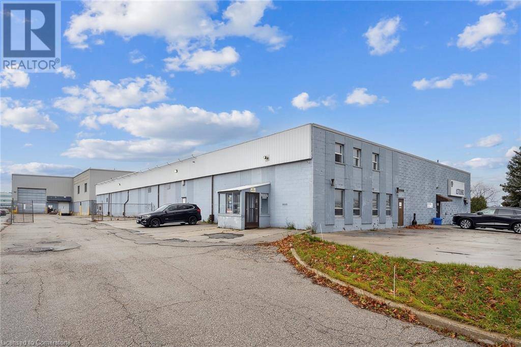 Burlington, ON L7L4X9,1030 HERITAGE Road