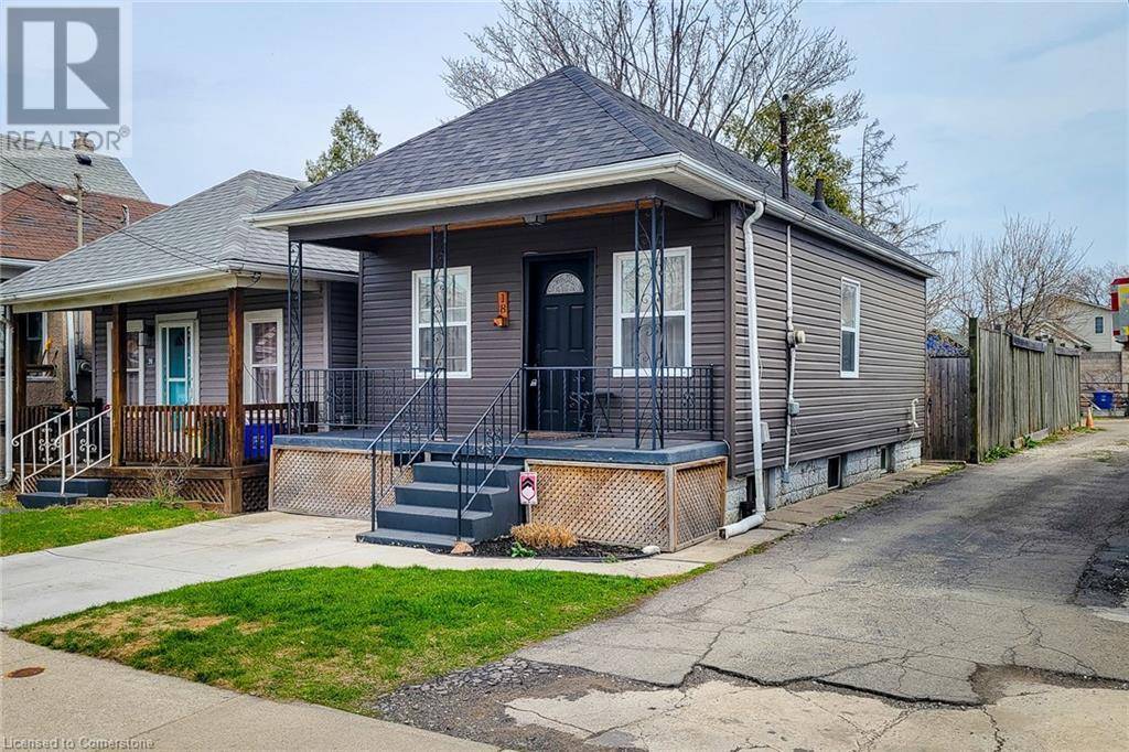 Hamilton, ON L8H4L7,18 ELLIS Avenue