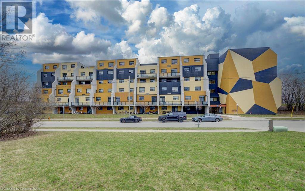 Kitchener, ON N2M5B9,185 KEHL ST #103