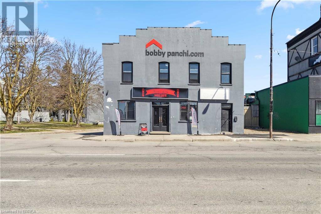 Brantford, ON N3T2H7,14 DALHOUSIE Street