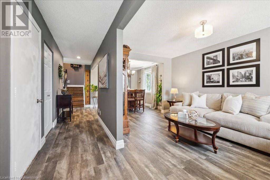 Kitchener, ON N2N3A5,51 COSTAIN Court