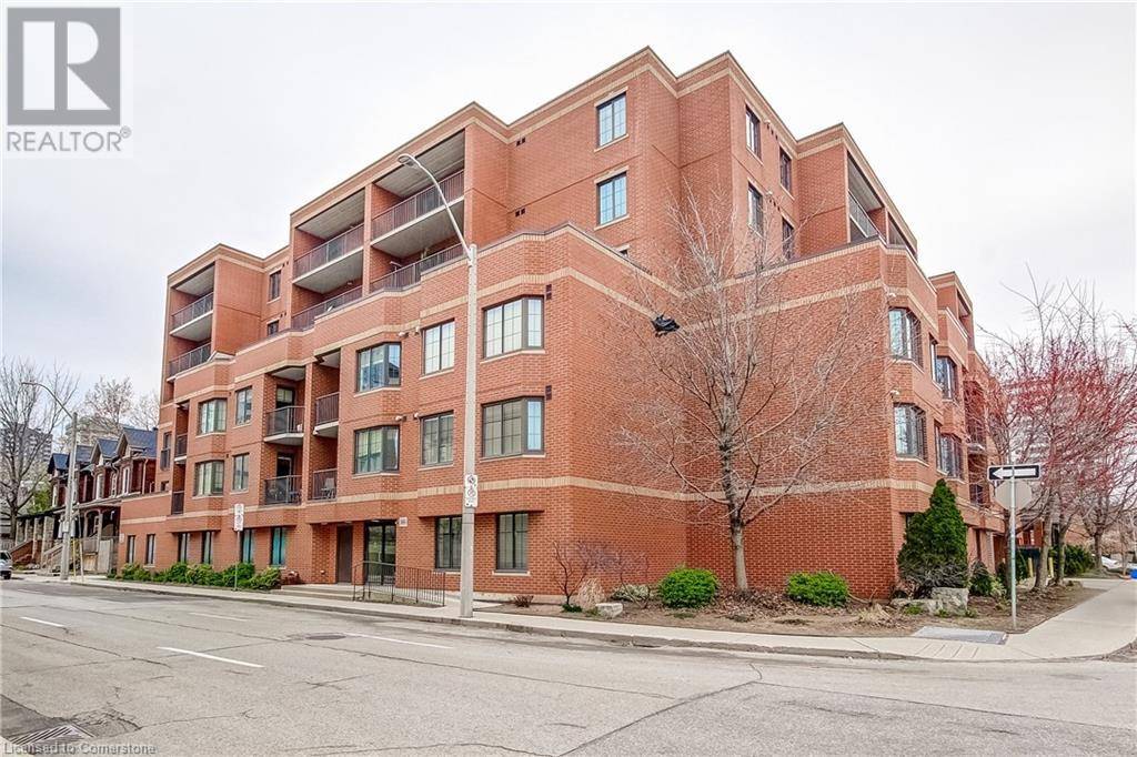 Hamilton, ON L8R2R6,47 CAROLINE ST North #404