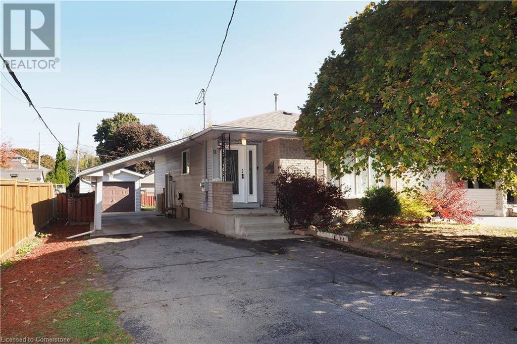 Cambridge, ON N1R4G2,11 MCKAY Street