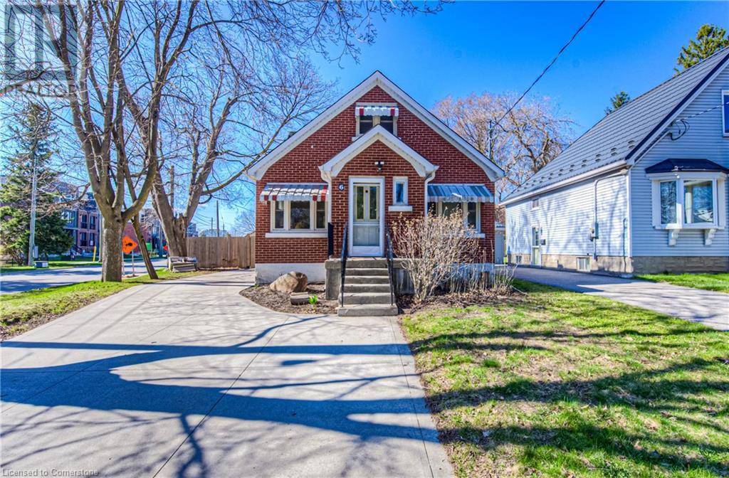 Kitchener, ON N2H6A5,6 PELTZ Avenue