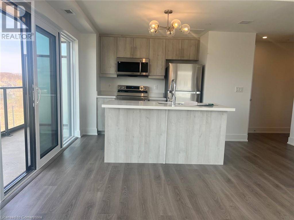Brantford, ON N3T5L5,575 CONKLIN RD #406