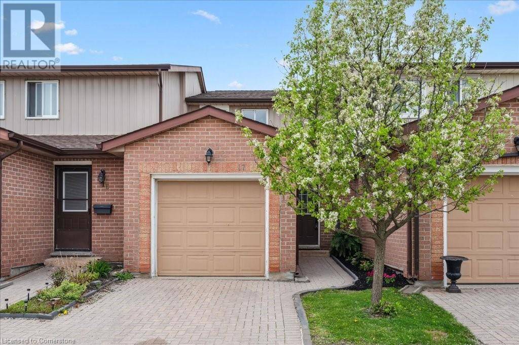 Kitchener, ON N2E1L5,25 VALLEYVIEW RD #17