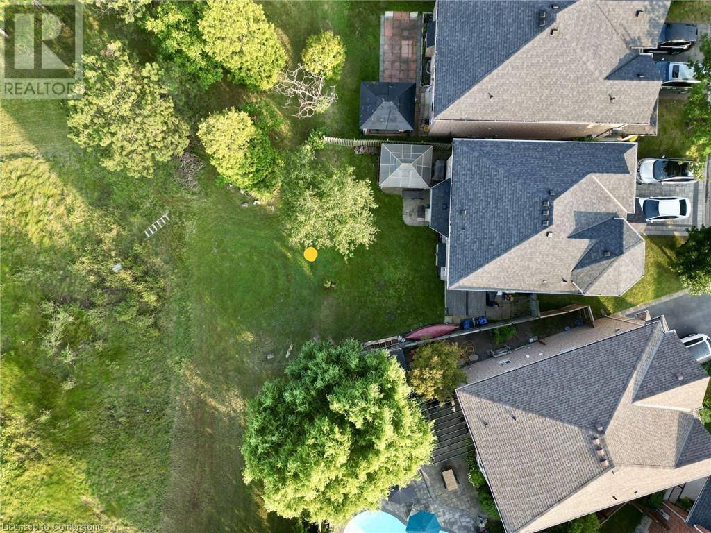 Burlington, ON L7L6Y6,2267 EMPIRE Crescent