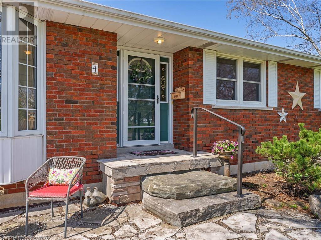 Hagersville, ON N0A1H0,4 LAIDLAW Street